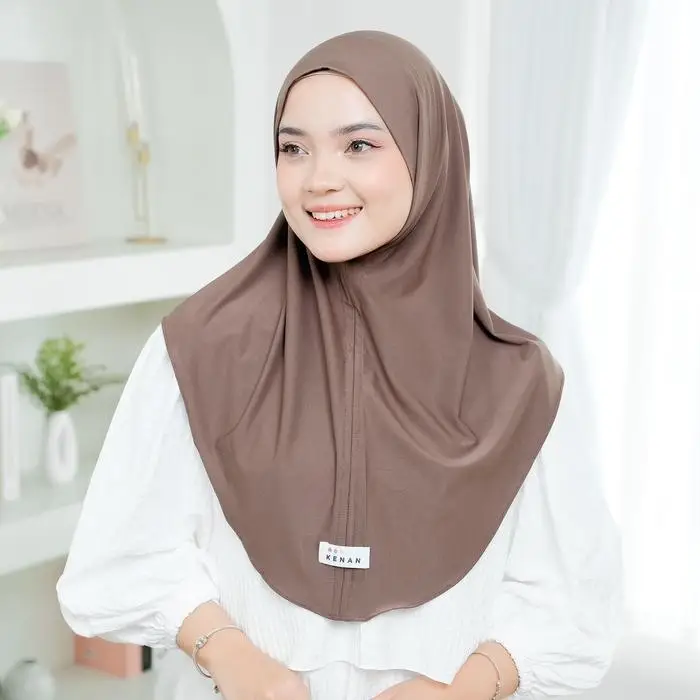 Kenan Hijab Clara