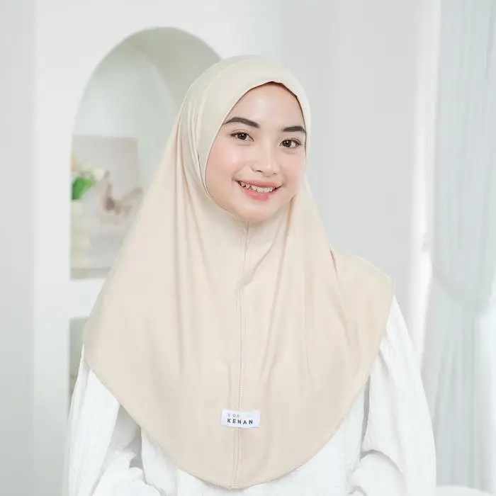 Kenan Hijab Clara